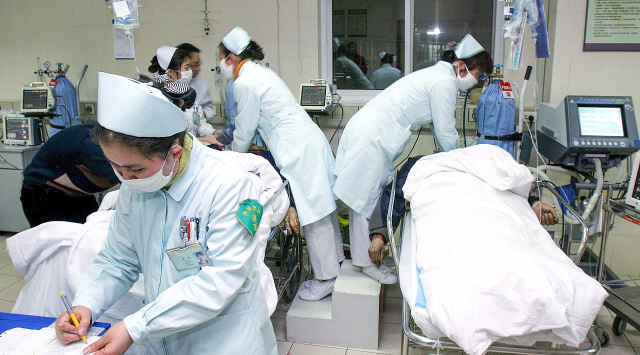 生死时速 | 附院急诊人眼中的《急诊科医生》 真实远比剧情更惊心动魄